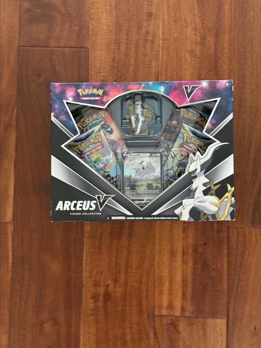 Pokémon TCG Arceus V Figure Collection Box (Brilliant Stars) Factory Sealed